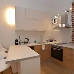 Liora Retreat Prázdninový dům *